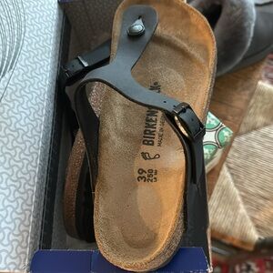 Birkenstock Gizeh Size 39 / 8